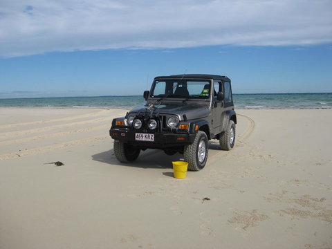 Beachfront Holiday Apartment To Rent For Short And Long Stays - Accommodation QLD 31