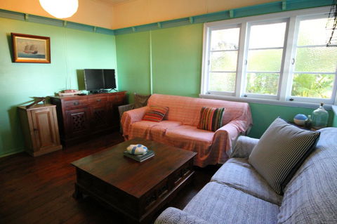 Signal Cottage - Accommodation QLD 5