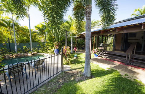 Magnetic Cottage - Accommodation QLD 2