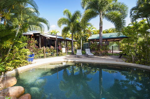 Magnetic Cottage - Accommodation QLD 3