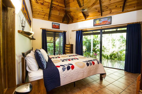 Magnetic Cottage - Accommodation QLD 6
