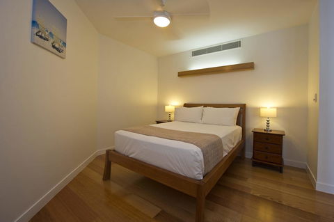 Maggies Beachfront Apartment 7 - Accommodation QLD 9
