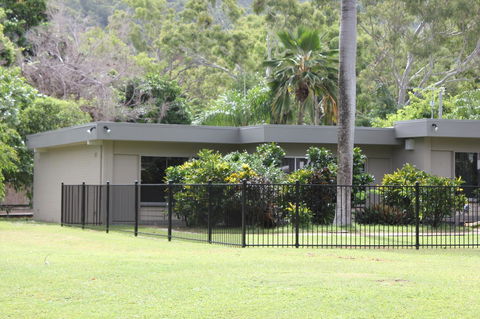Arcadia Village Motel - Accommodation QLD 3