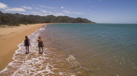 Roamer Magnetic Island Koala Park - Formerly Selina Magnetic Island - Accommodation QLD 11