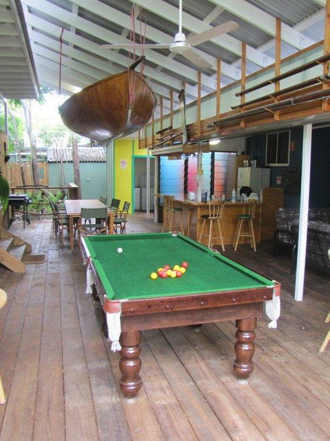Arcadia Beach Guest House And Car Hire - Accommodation QLD 4