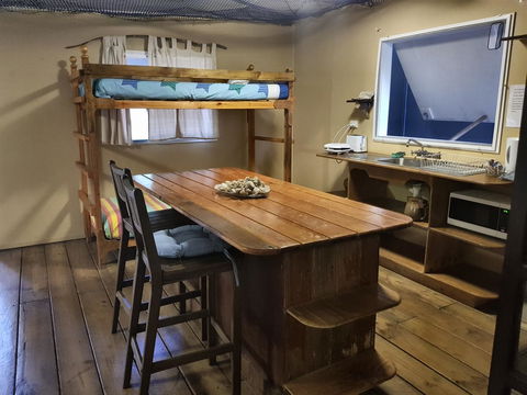 Arcadia Beach Guest House And Car Hire - Accommodation QLD 35