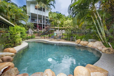 Manyana, 3 Opalia Court - Accommodation QLD 0