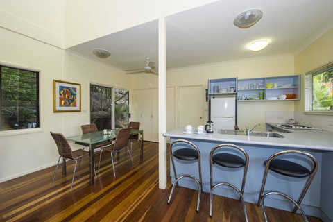 Manyana, 3 Opalia Court - Accommodation QLD 5
