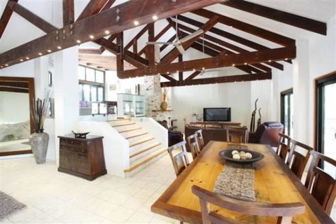 Nahmahlu - Accommodation QLD 8