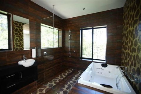 Nahmahlu - Accommodation QLD 4