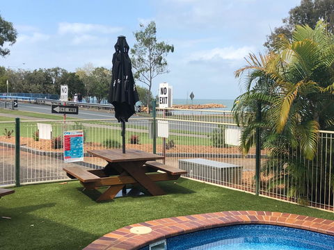 Bribie Waterways Motel - Accommodation QLD 4
