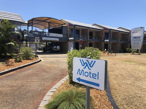 Bribie Waterways Motel - Accommodation QLD 1