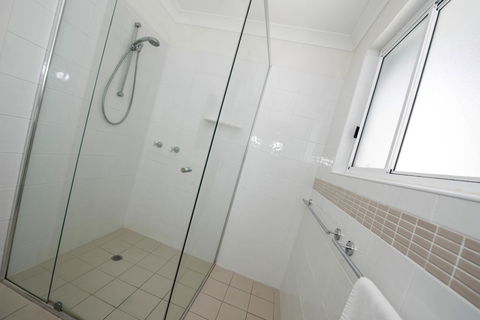 Samarinda Jewel By The Sea - Accommodation QLD 4