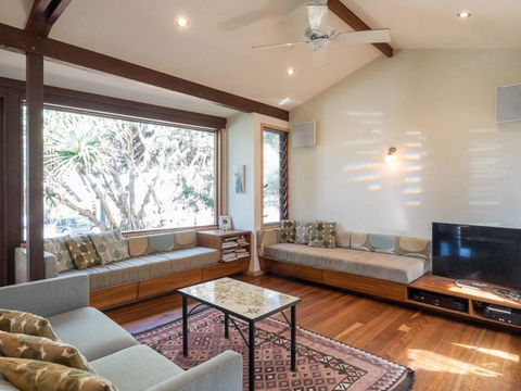 Laguna House - Accommodation QLD 14