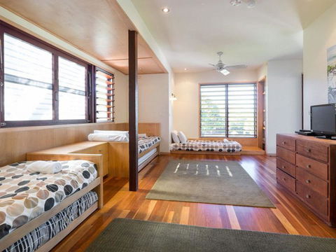 Laguna House - Accommodation QLD 1