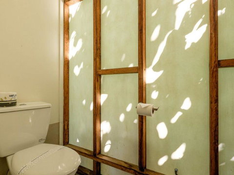 Eddies Place - Accommodation QLD 21