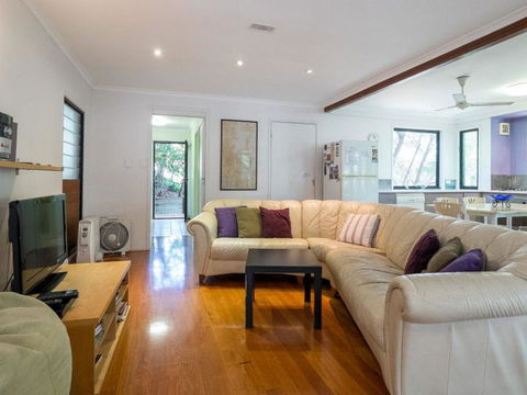 Billa Blue By Discover Stradbroke - Accommodation QLD 5