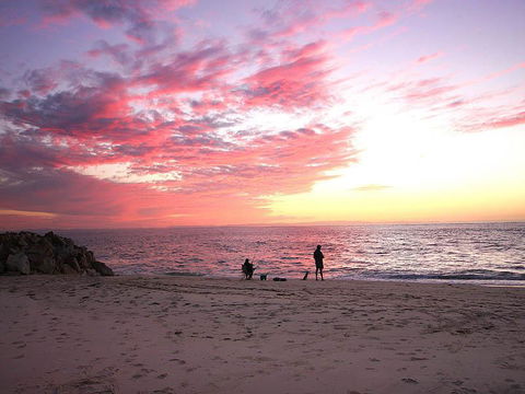 Sea Shanties - Accommodation QLD 13