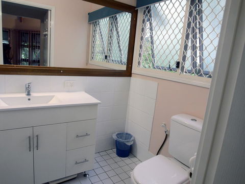 Gone Fishin - Accommodation QLD 16