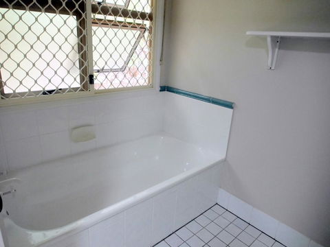 Gone Fishin - Accommodation QLD 17