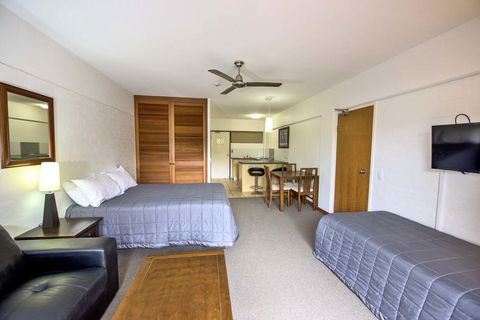 Anchorage On Straddie - Accommodation QLD 35