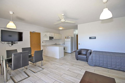 Anchorage On Straddie - Accommodation QLD 25