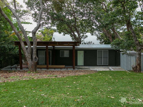 Curlew Shack - Accommodation QLD 3