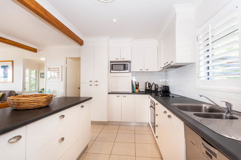 Seychelles Up - Accommodation QLD 11
