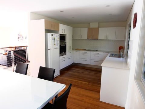 Allora 2 - Accommodation QLD 4