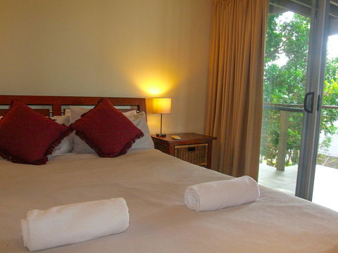 Seagrass - Accommodation QLD 8