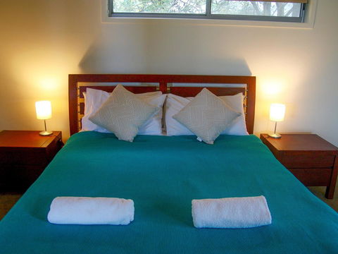 Seagrass - Accommodation QLD 10