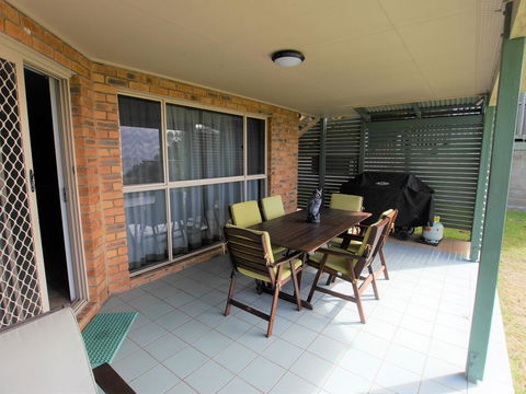 Barn Down - Accommodation QLD 8