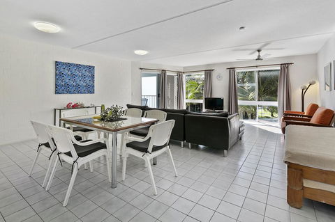 13 The Islander Resort - Accommodation QLD 0