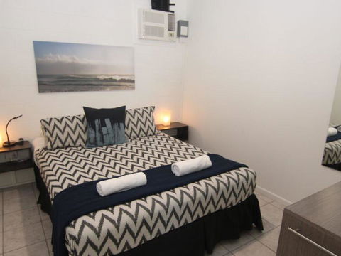 Portofino Unit 5 - Accommodation QLD 3