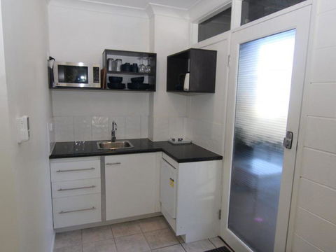Portofino Unit 5 - Accommodation QLD 6