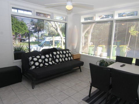 Portofino Unit 5 - Accommodation QLD 1