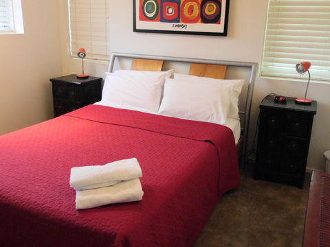 A AAA C-SHACK - Accommodation QLD 18
