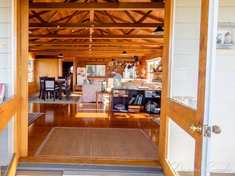 Palana Beach House - Accommodation QLD 1
