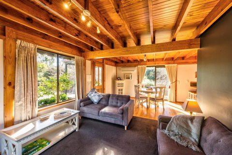 Parnella Adventure Bay, Bruny Island - Accommodation QLD 2