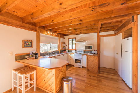 Parnella Adventure Bay, Bruny Island - Accommodation QLD 4