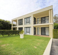 'Bagnall Views' 2/161 Government Rd - Stylish  modern duplex across the road to the waters edge - Accommodation QLD