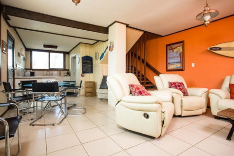 'Banksia 7' Marine Parade - Accommodation QLD 3