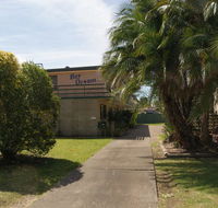 'Bay Dream' Upstairs Unit Three - Accommodation QLD