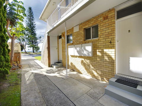'Beachside' Shoal Bay, Unit 4 - Accommodation QLD 0