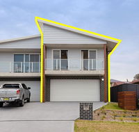 'Birubi Breezes' 2/7 Fitzroy St - Large Duplex with Air Conditioning WIFI  only 5 minute walk to the beach - Accommodation QLD