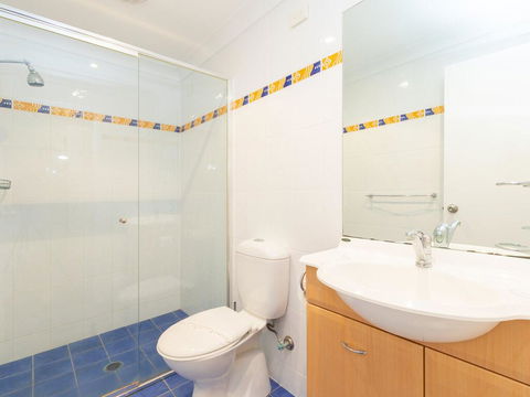 'Dutchies Vista' 1/45 Christmas Bush Ave - Ground Floor Duplex With Stunning Water Views - Accommodation QLD 3