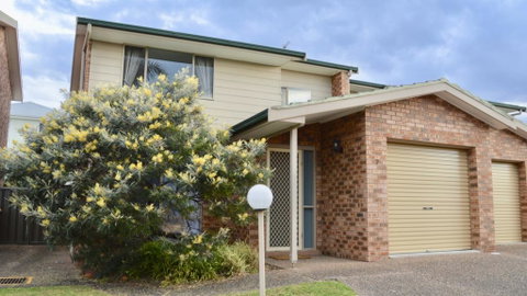 'Lighthouse Palms' - Accommodation QLD 3