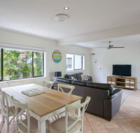 'Pandanus Cove' Apartment 5 - Accommodation QLD