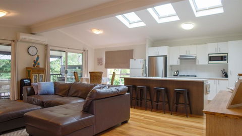 'RIVERSIDE RETREAT' 544 Ocean Drive, North Haven - Accommodation QLD 3