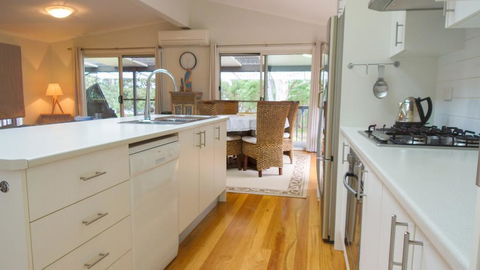 'RIVERSIDE RETREAT' 544 Ocean Drive, North Haven - Accommodation QLD 2